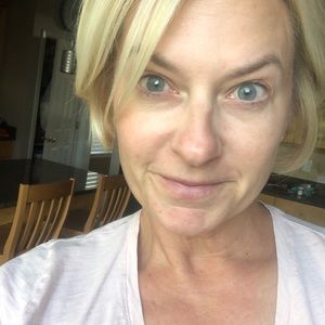 Meet your Posher, Alisa